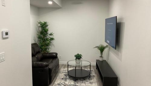 Cozy newly built 1 bedroom suite in Calgary