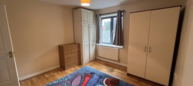 delux private room in drogheda town center , easy transfer to dublin. in Drogheda
