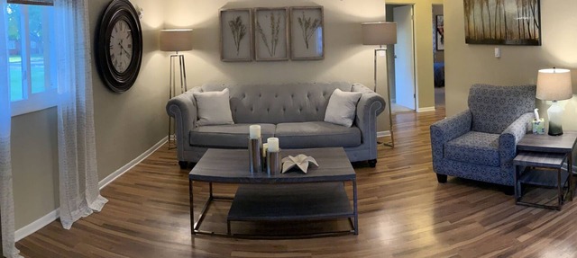 Designer Getaway is a fully remodeled house close to downtown. in Farmington