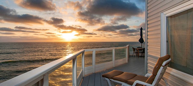 Directly Oceanfront with incredible views. in San Diego