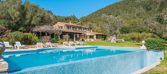 Exclusive villa with pool – Sa Tafona de Esporles in Esporles