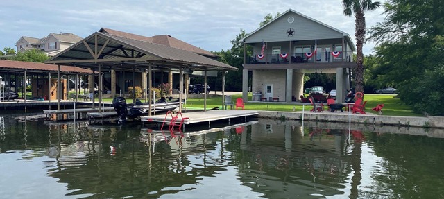 Family Getaway - LBJ Waterfront - Beautiful Lake Views - Game Room - Boat Dock in Kingsland