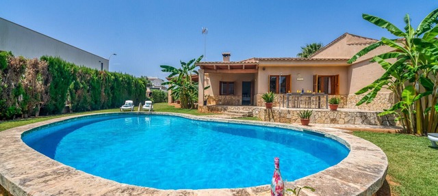 Finca Rosas 28 with private pool in Mallorca in Manacor