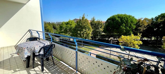 Flat in a residence with shared pool in Caorle