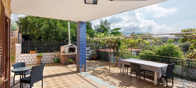 Holiday Home 'Holydayshouse' with Mountain View, Wi-Fi and Air Conditioning in Ercolano