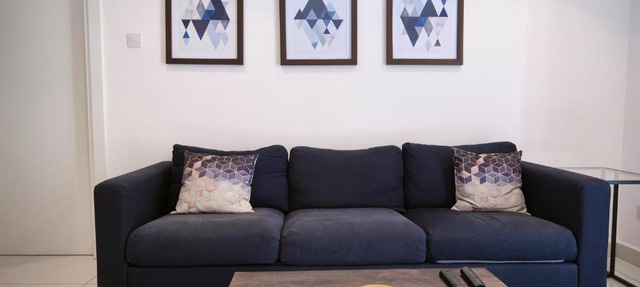 King Size Bed & 129 Mb Data Speed 1BR en suite with pool at Embassy Gardens, Cantonment, Accra in Accra