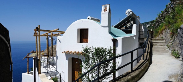 La Casa Del Melograno, Antica Masseria Dell 800, a Picco sul Fiordo Di Furore in furore