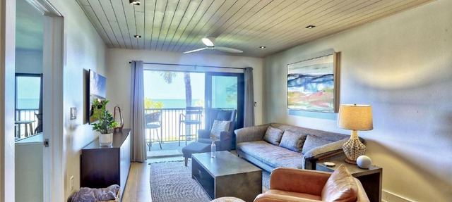 Land's End 11-203 Beach Front - Premier in St. Pete Beach