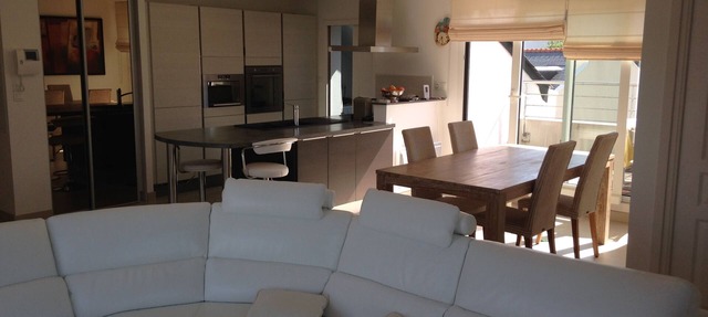 Large luxury apartment overlooking the port of Audierne, Brittany, 2 pers. in Audierne