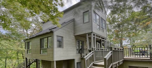 Le Chic Cabriolet: Cozy Ski Condo 300m to Lifts! in Mont-Tremblant