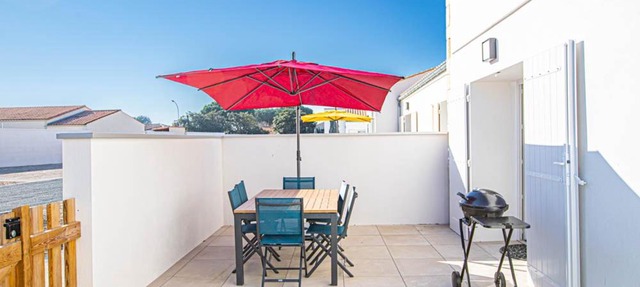 LE COMMODORE Maison avec piscine/parking/wifi/plages 5kms in Les Mathes