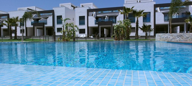 Luxurious, apartment in Punta Prima, 5 minutes from the sea, Klima - 71 in Torrevieja
