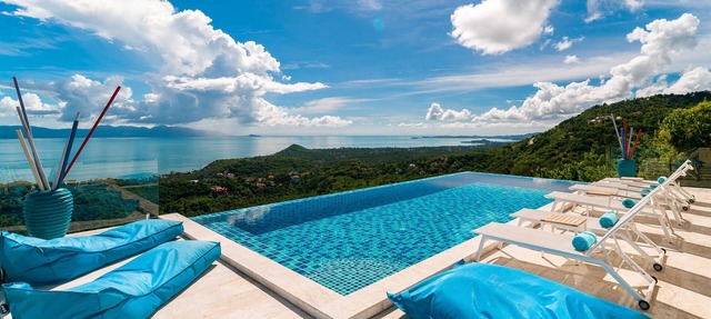 Luxury 5-bedroom villa with panoramic sea view in Koh Samui