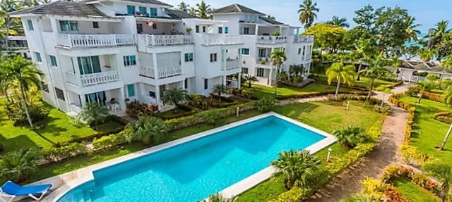 Luxury BEACHFRONT Penthouse Condo 2 Bedrooms w/loft in Las Terrenas
