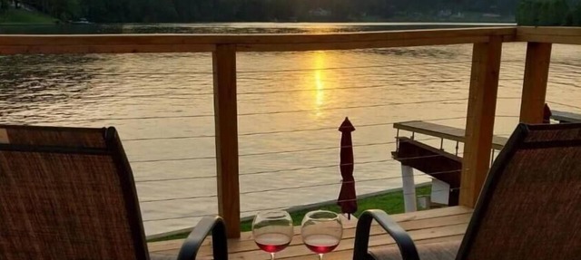 Modern Waterfront Apt Lake White in Waverly