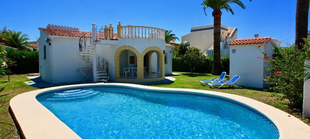 Nice villa next to the beach Almadrava FU in Els Poblets