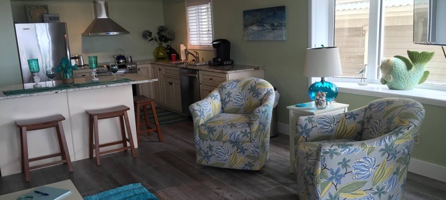 Ocean Front 1st Floor walkout to 25'x50' deck on the Boardwalk/Beach at 4th St in Ocean City