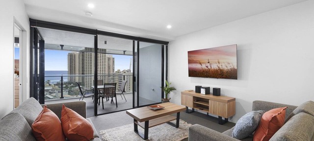 Ocean View | Circle on Cavill 2BR Apartment in Surfers Paradise