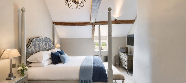 Owl - Luxury Cotswold Cottage - Sleeps 6 in Southrop