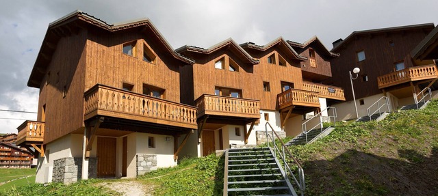 Pretty Private Chalet, 300m from the slopes in La Plagne
