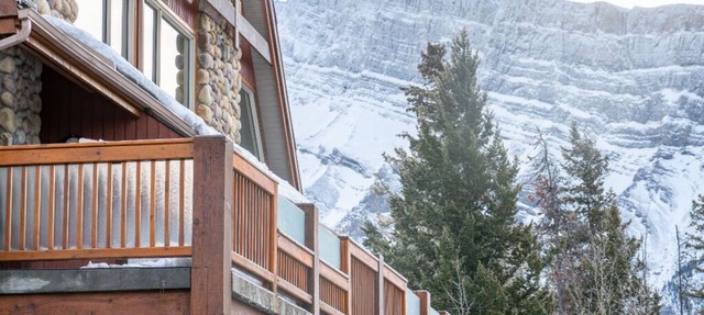 Private Games Room! Bright + Spacious Banff Condo in Banff