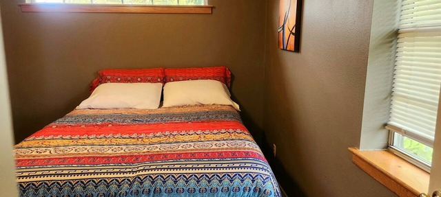Quiet 2BR Treehouse Loft Near Downtown Tahlequah in Tahlequah