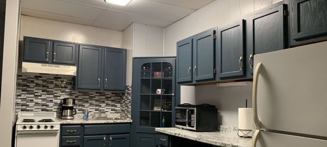 Rustic Modern Apt - Sleeps 4 - Near Everything! in Canton