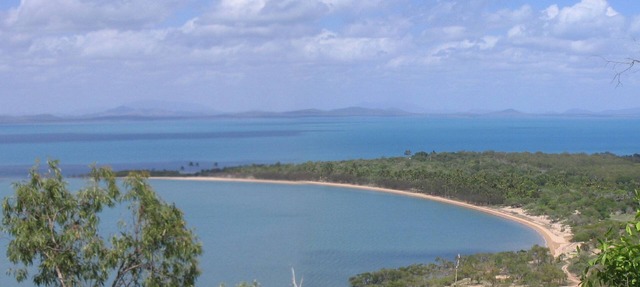 Sinclair Bay Resort (Unit 1) - Peaceful waterfront retreat on private estate in PROSERPINE