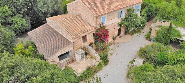 Son Barraquer 047 traditional finca with pool and magnificent garden in Llubi
