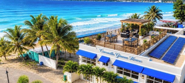 Spacious Oceanfront Home on the Beach 10 mins away from Rincón & Aguadilla | Swimming Pool/Hottub/ON THE BEACH in Aguada