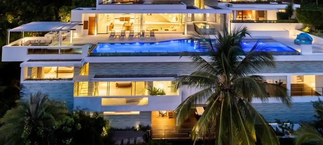 Splash 4 Bed :Contemporary Tropical Five Star Villa in Koh Samui