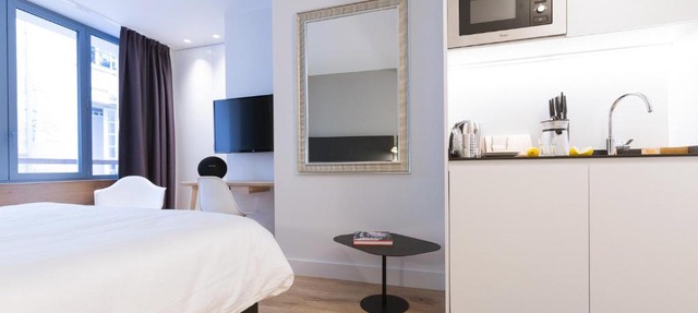 Studio luxe hyper centre piscine in Bordeaux