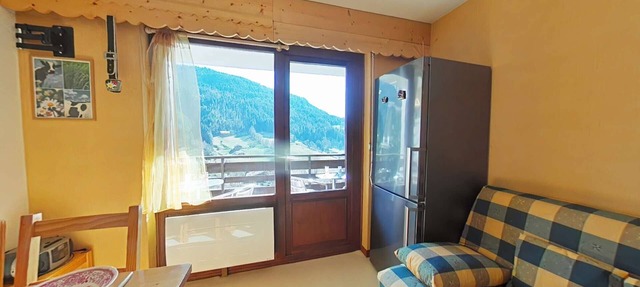 Sunny Studio with Mountain Views, Balcony, Ski Locker & Parking - Sleeps 4, Grand-Bornand in Le Grand-Bornand