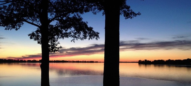 Sunset Escape On Westlake. This B&B offers 2 suites that are rented separately. in Prince Edward