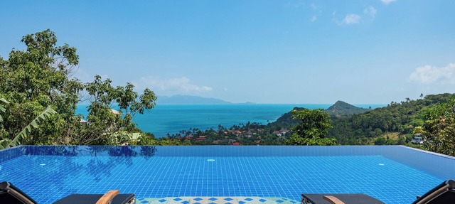 Superb 3-bedroom villa with sea view in Chang Wat Surat Thani