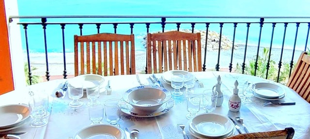 Superb air-conditioned flat on the 7th floor facing the sea. in Nice