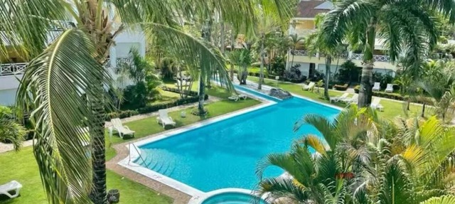 Superbe 2bd apt in gated community 2 steps from everything- Playa Popi in Las Terrenas