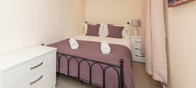 Sutton Cottage - 4 Bed House in Soton City Centre in Southampton