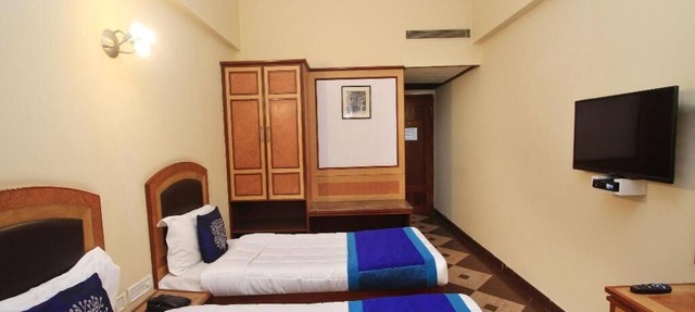 Textures&Artistic Rooms Stay near Metro station in Bengaluru