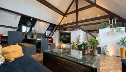 The Castle Loft - Pascal's Angels in Clemency