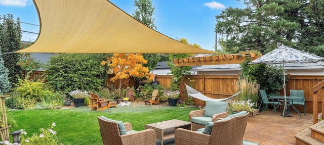 The Highwood Retreat - Private Hot Tub & Backyard Oasis - 3BR Suite, Banff Pass! in Calgary