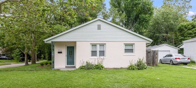 The Washington St Bungalow in Urbana