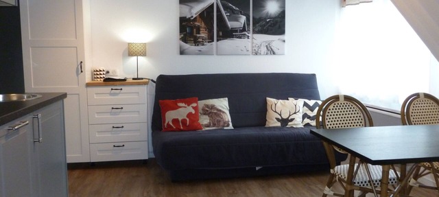 Thonon apartment very close to the center of Spa with private parking in Thonon-Les-Bains