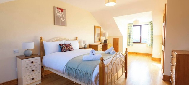 Tranquil Dingle Hideaway in Dingle