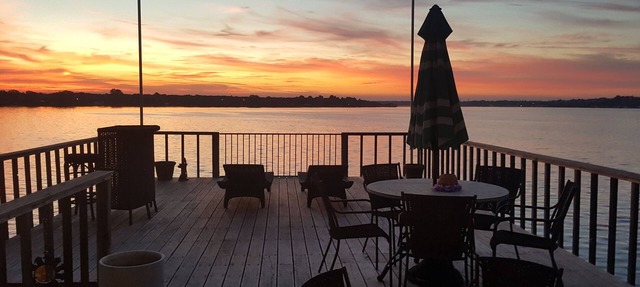 Unbelievable Views, Perfect Location and Great Fun Lake House in Granbury