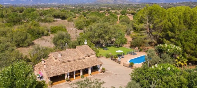 Vacation Home "Lletreres" with Private Terraces, Private Pool & Wi-Fi in Llubi