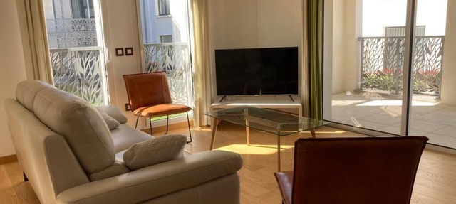 Very nice apartment, double parking, in a luxury residence in the city center. in La Rochelle