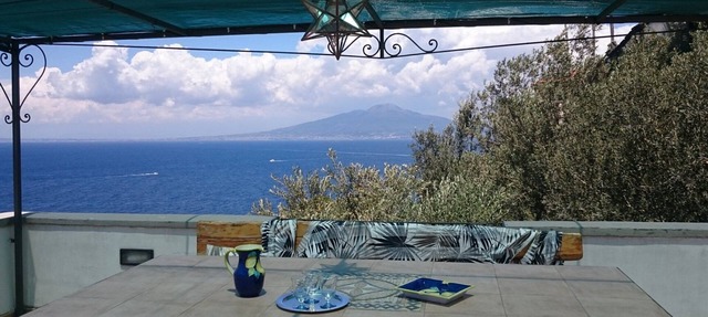 Villa l'Ulivina - The chalet of harmony, colors and flowers in Sorrento in Sorrento