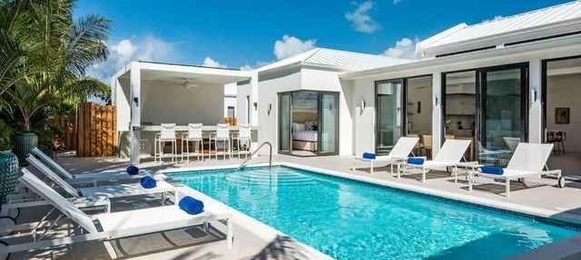 Villa Seabatical in Long Bay Hills