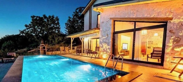 VILLA SERENE 3-bedroom villa in soothing Yakaköy/Fethiye with a cool breeze in SEYDIKEMER
